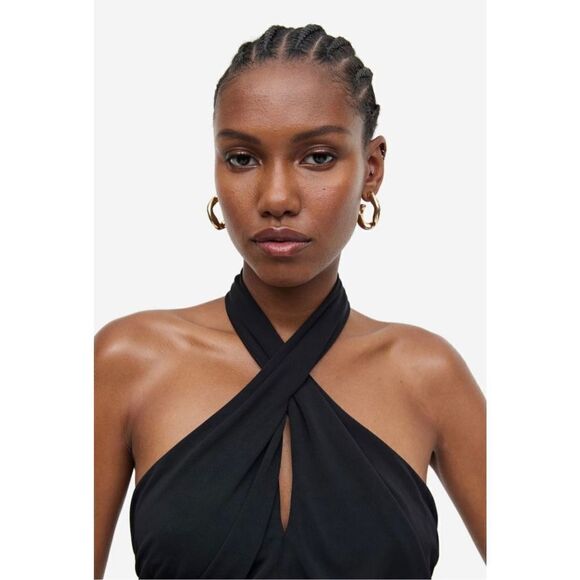 Sexy Little Black Dress - Picture 3 of 13